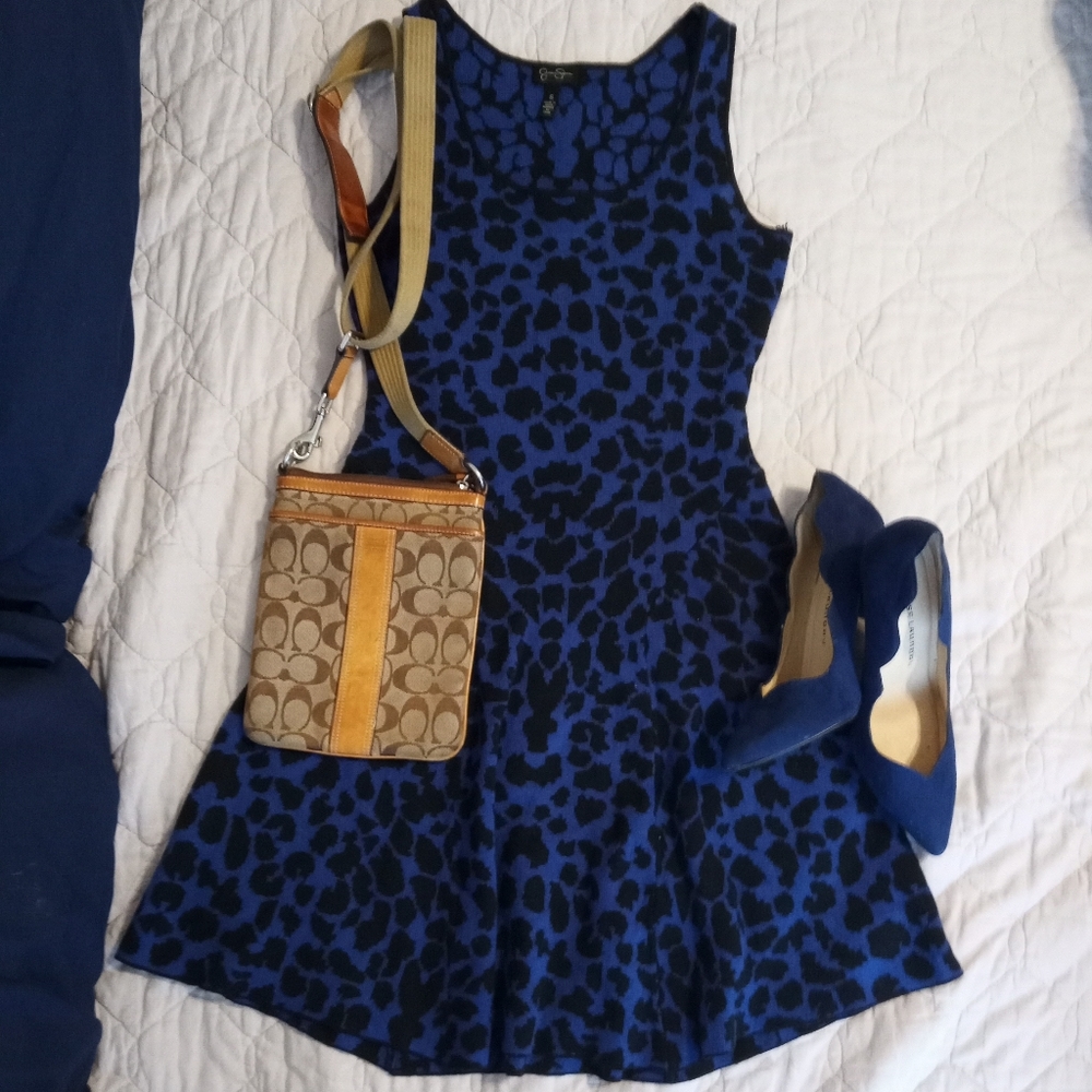 Jessica Simpson Blue Pattern Dress